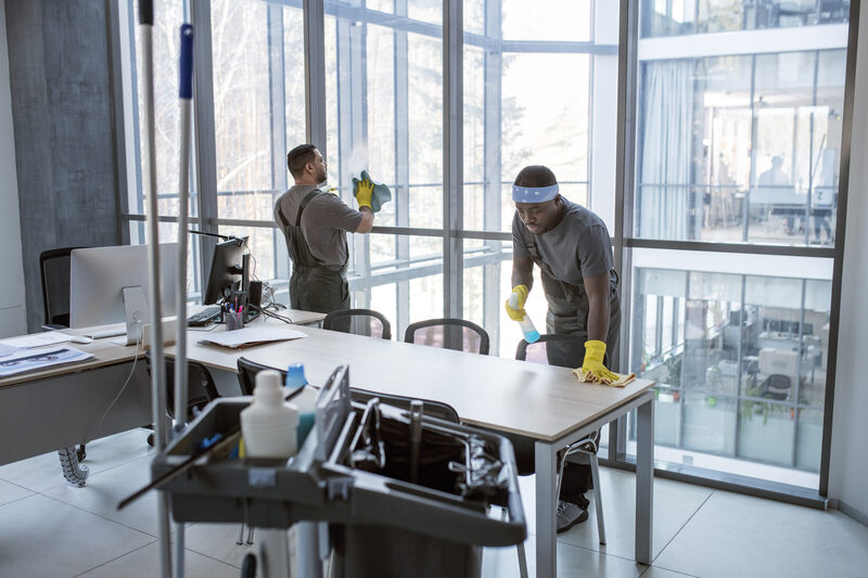 what is commercial cleaning