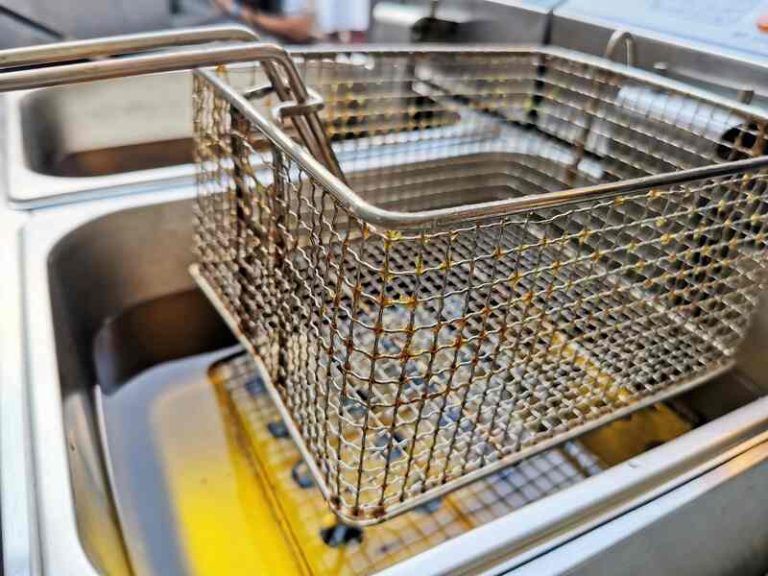 how to clean deep fat fryer