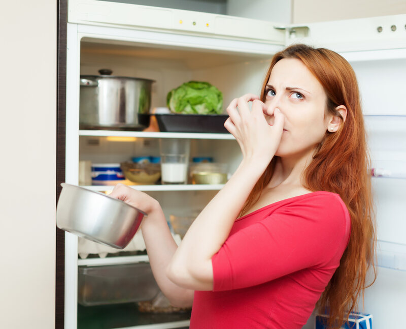 how to get rid of fridge smell