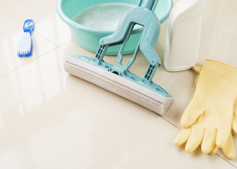 how to clean restaurant kitchen floors